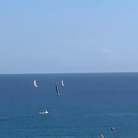 Sol Y Mar *